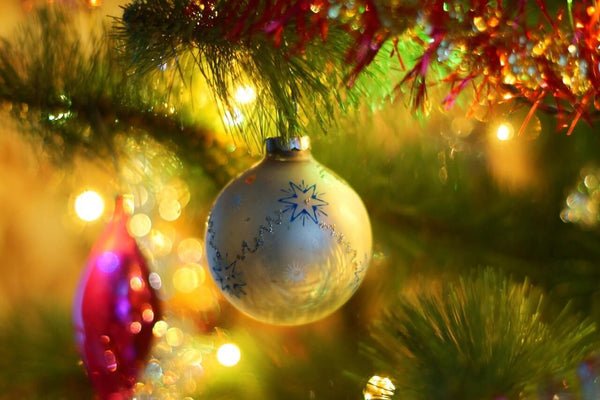 9 Fun Ways to Personalize a Funeral 3 Create Custom Christmas Ornaments